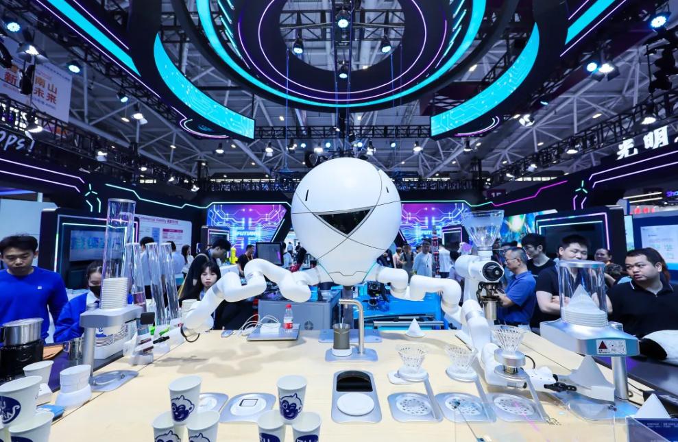 空间智能赛道成资本新风口 高交会AI机器人展赋能产业融合